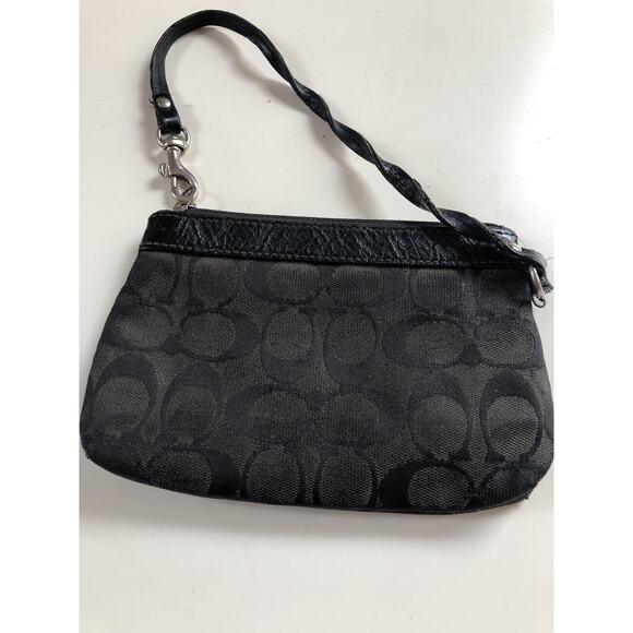 COACH Signature C Wristlet Black Zip MSRP $98 - Picture 3 of 7